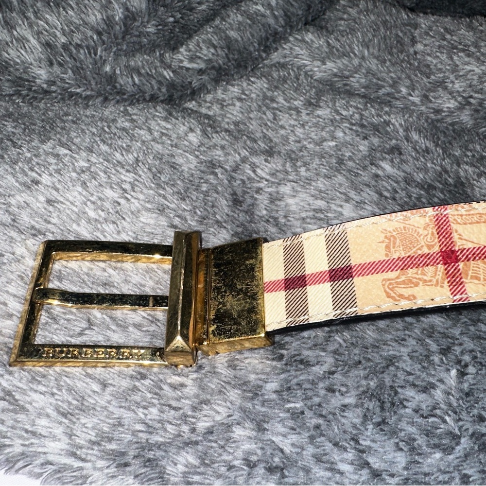 Burberry belt